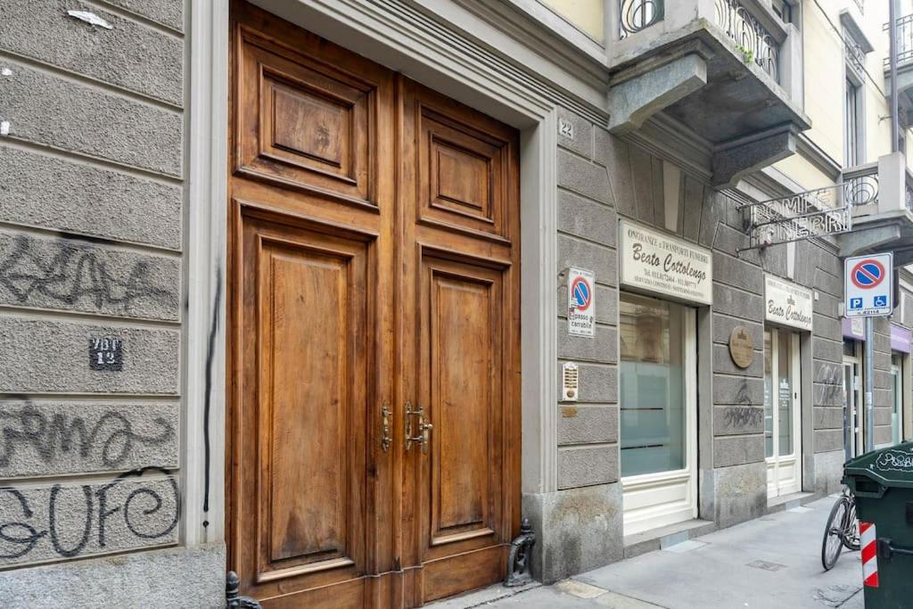 Cozy Attic In The City Center Turin Exterior photo